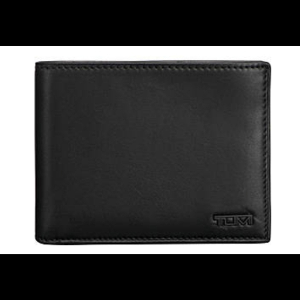 Tumi wallet